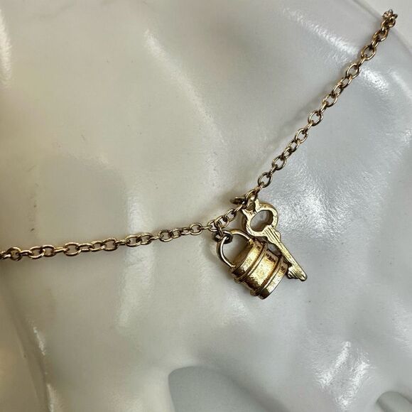 Gold tone lock and key charm chain bracelet - Picture 6 of 7